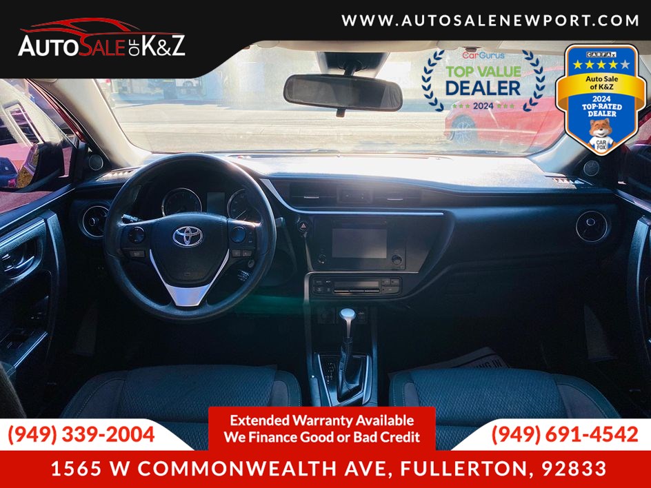 2018 Toyota Corolla LE photo 25