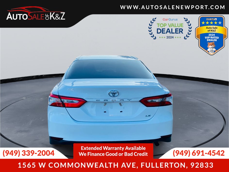 2018 Toyota Camry LE SE photo 4