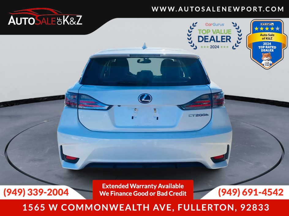 2015 Lexus CT 200h photo 4