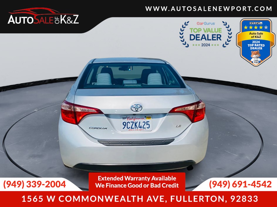 2017 Toyota Corolla LE SE photo 3