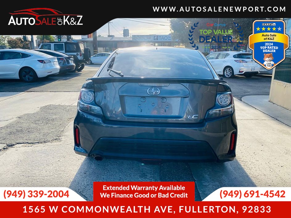 2016 Scion tC photo 12