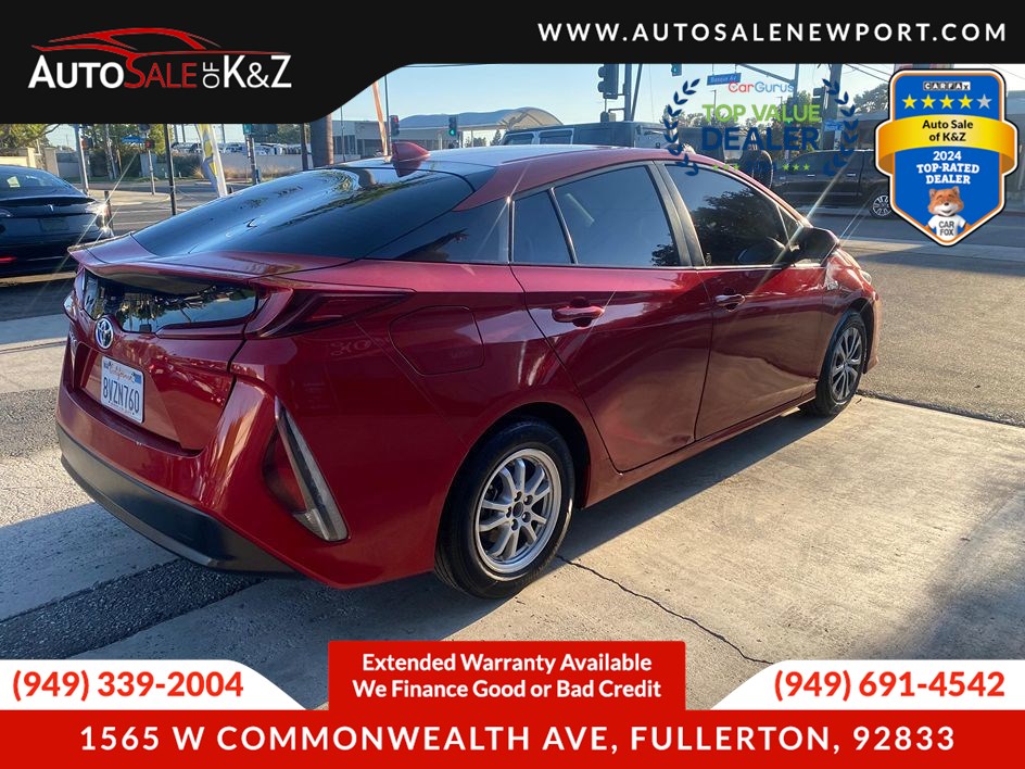2021 Toyota Prius Prime Limited photo 12