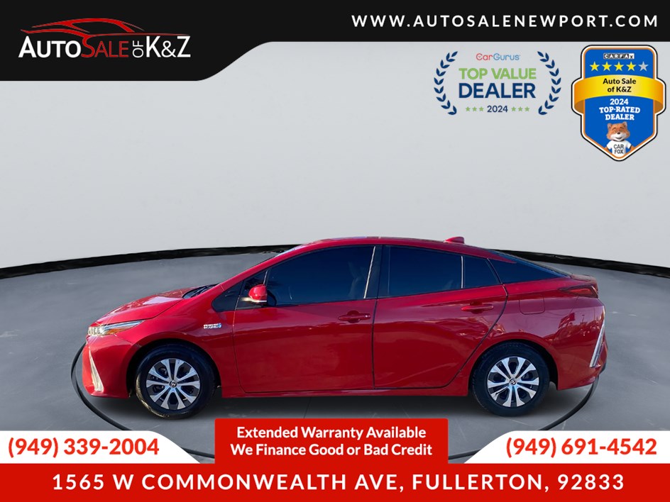 2021 Toyota Prius Prime Limited photo 3