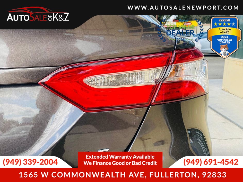 2018 Toyota Camry LE SE photo 17