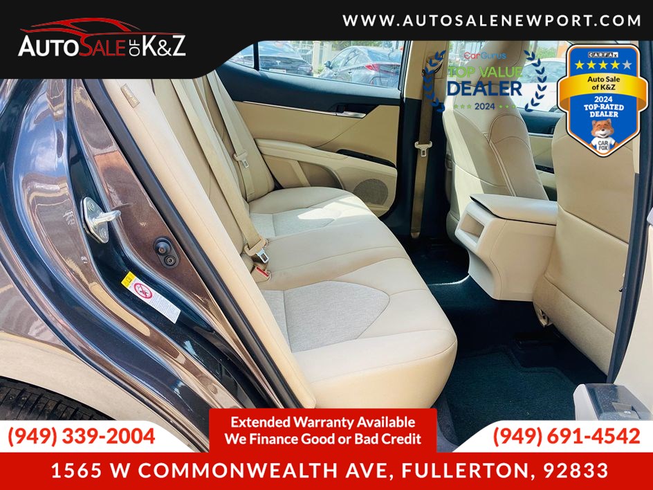 2018 Toyota Camry LE SE photo 19