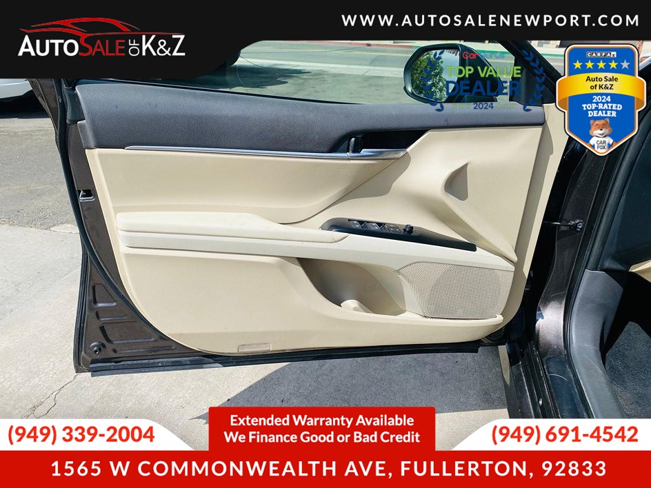 2018 Toyota Camry LE SE photo 22