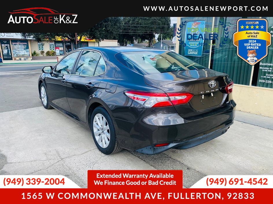 2018 Toyota Camry LE SE photo 10