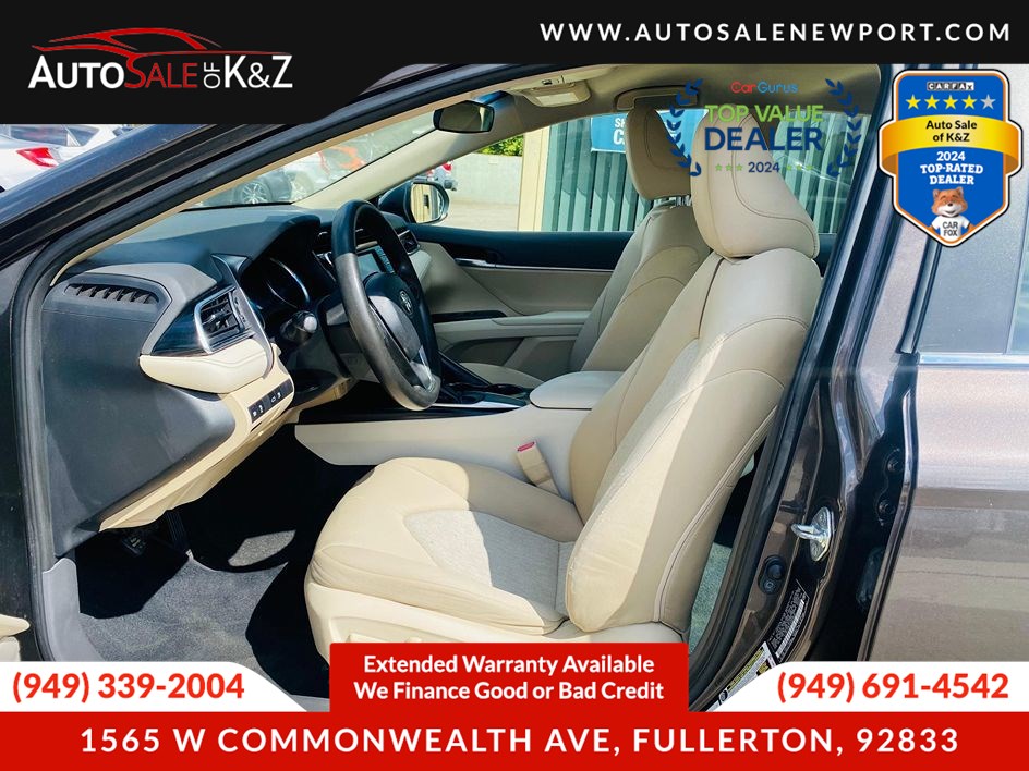 2018 Toyota Camry LE SE photo 18