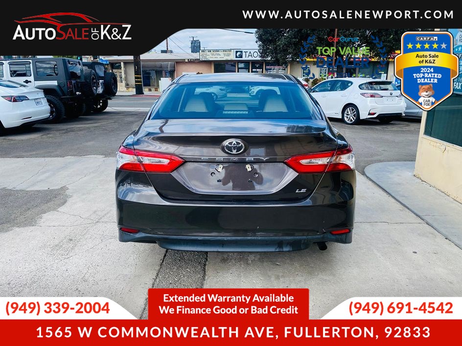 2018 Toyota Camry LE SE photo 13