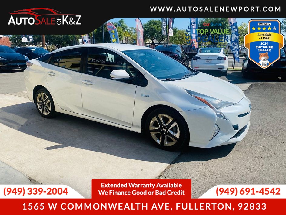 2016 Toyota Prius Two Eco Three Four Touring photo 13