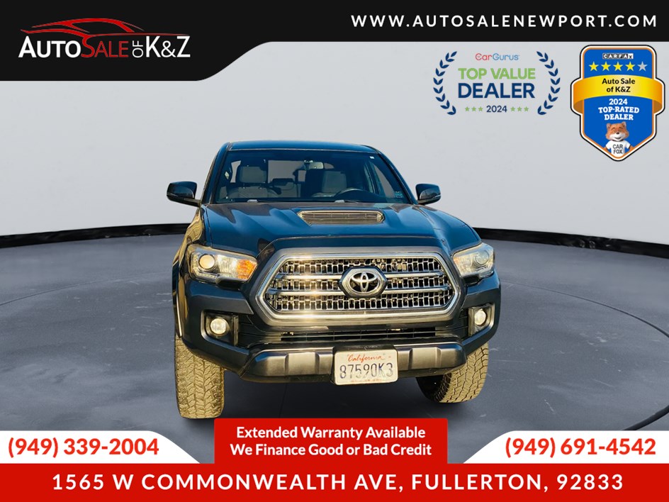 2016 Toyota Tacoma SR5 TRD Sport photo 2