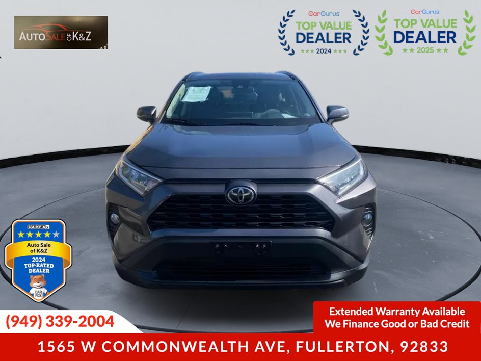2019 Toyota RAV4 Premium XLE photo 3