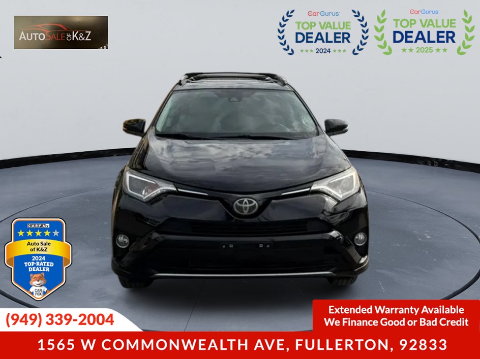 2017 Toyota RAV4 XLE photo 3