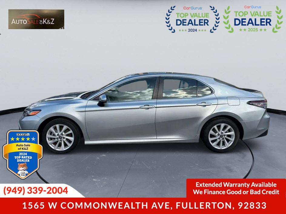 2022 Toyota Camry LE photo 4