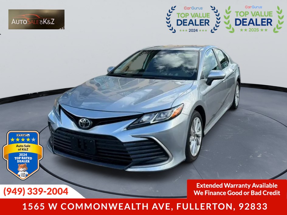 2022 Toyota Camry LE photo 3