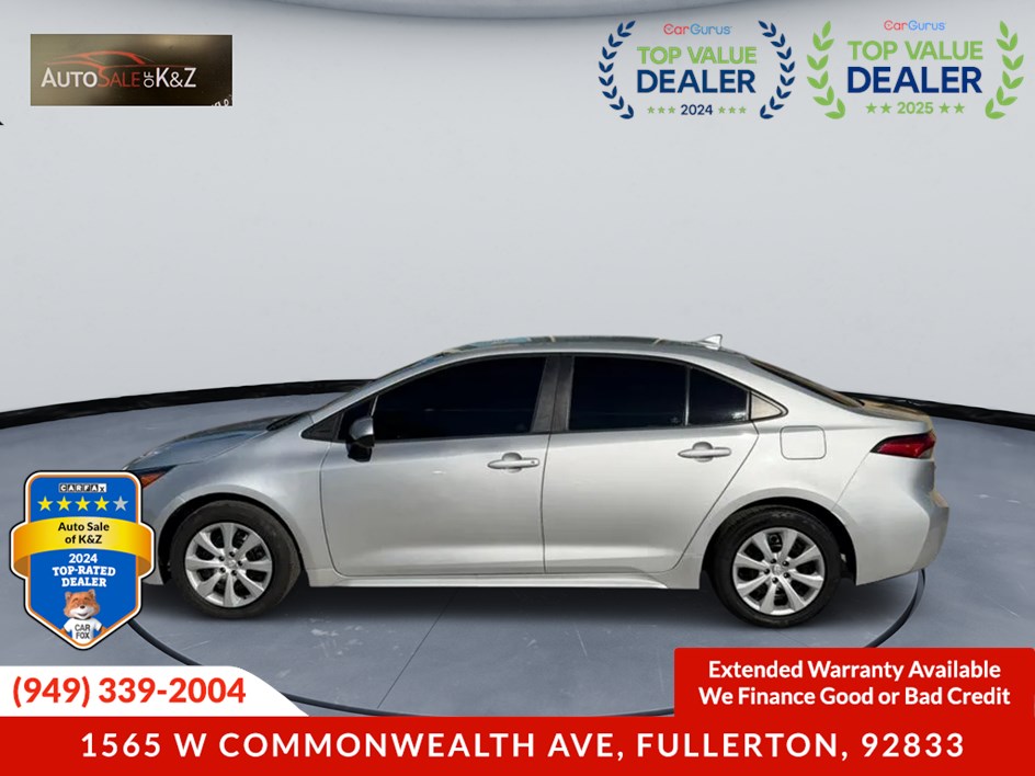 2021 Toyota Corolla LE photo 3