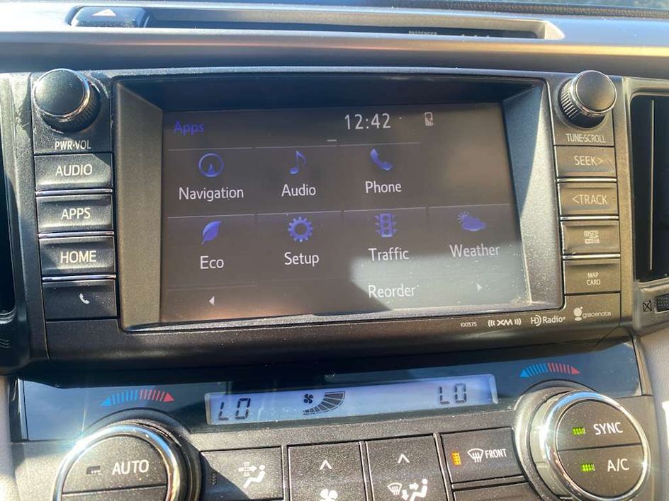 2017 Toyota RAV4 XLE - Photo 37