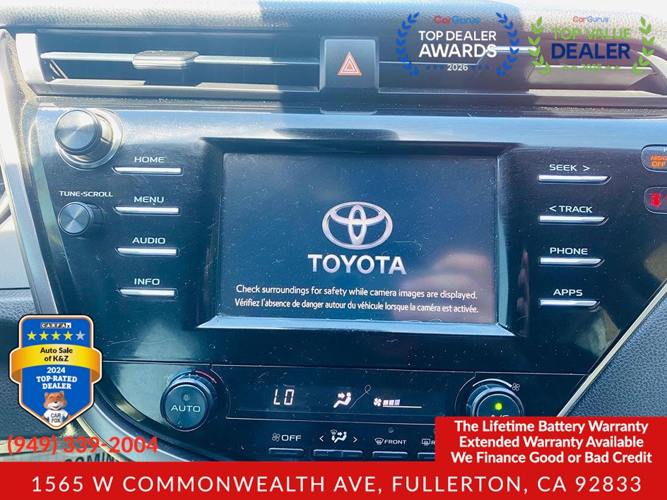 2020 Toyota Camry SE - Photo 24