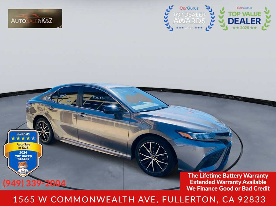 2018 Toyota Camry SE - Photo 5