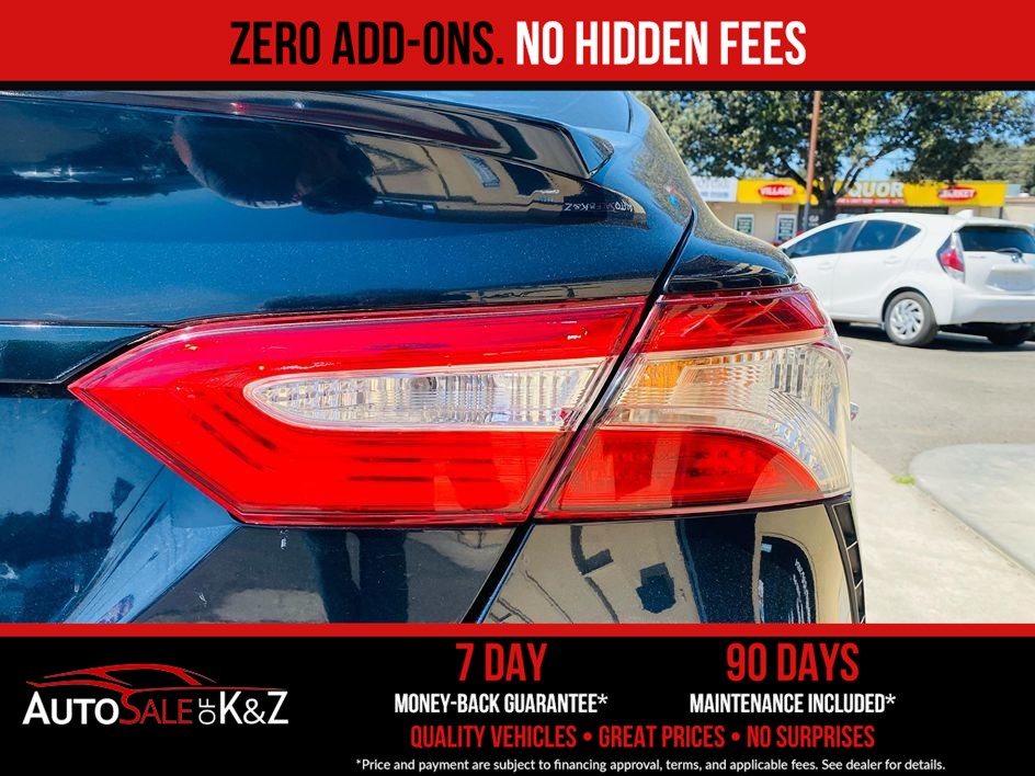 2019 Toyota Camry SE - Photo 20