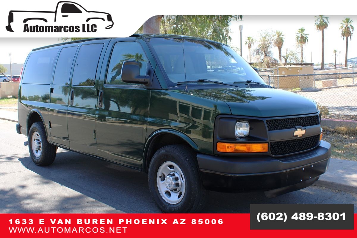 2015 Chevrolet Express 2500 12 Passengers Van 3D LS