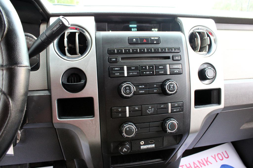 2010 Ford F-150 XLT photo 10
