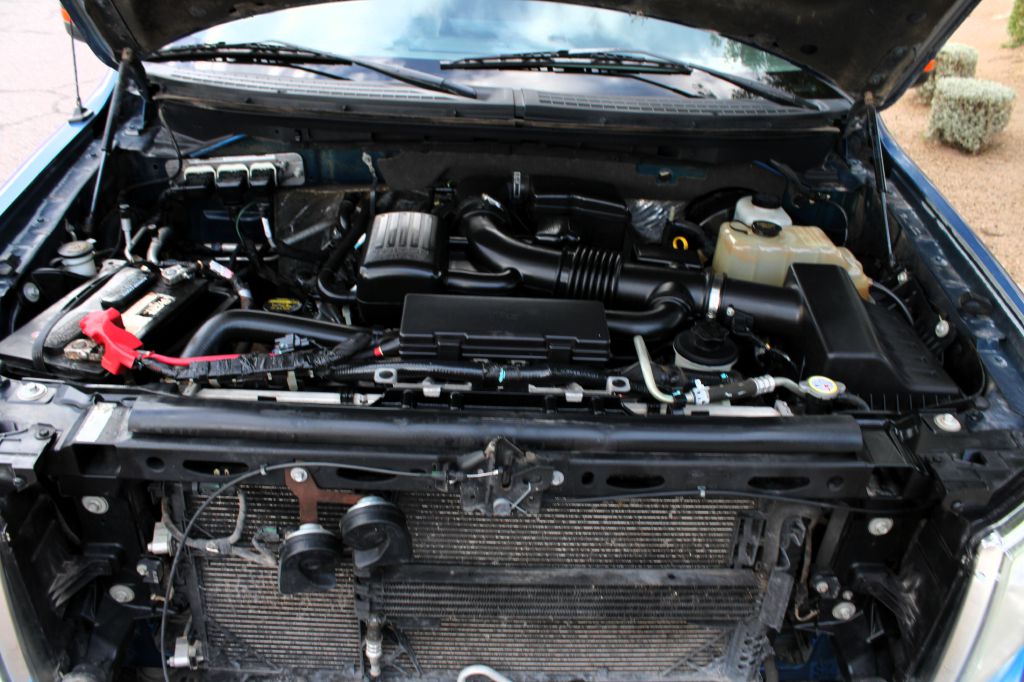 2010 Ford F-150 XLT photo 20