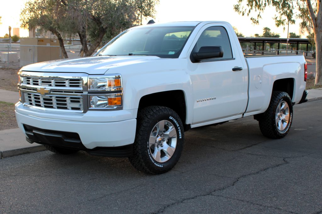 2015 Chevrolet Silverado 1500 photo 3