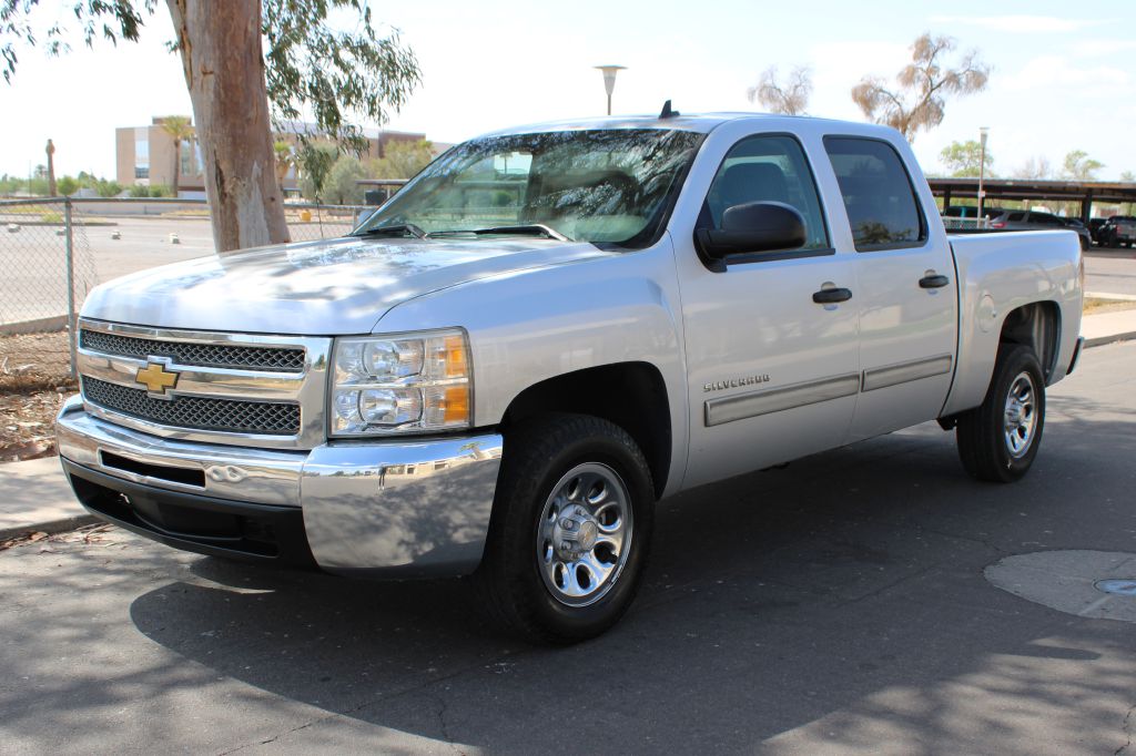 2013 Chevrolet Silverado 1500 LS photo 3