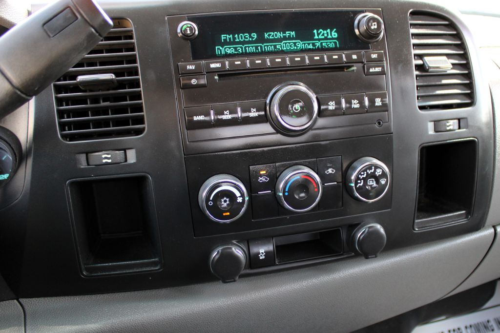 2013 Chevrolet Silverado 1500 LS photo 12