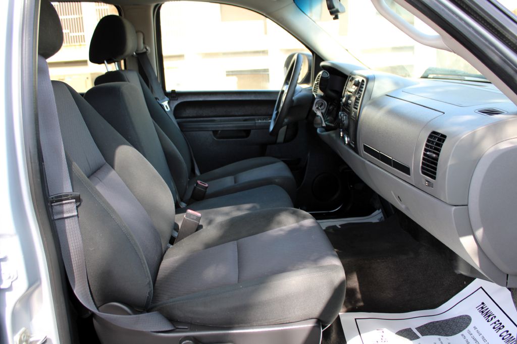 2013 Chevrolet Silverado 1500 LS photo 18