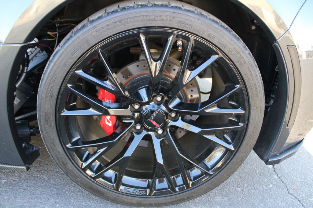 2017 Chevrolet Corvette Stingray Coupe 1LT photo 23