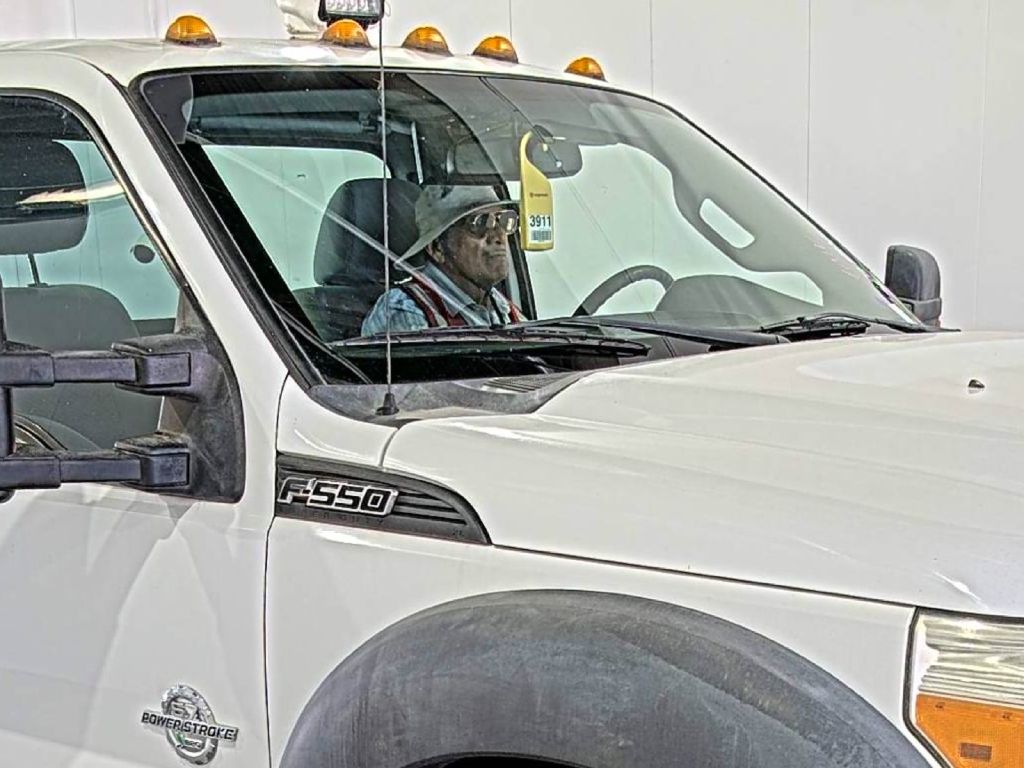 2016 Ford F-550 XL photo 4