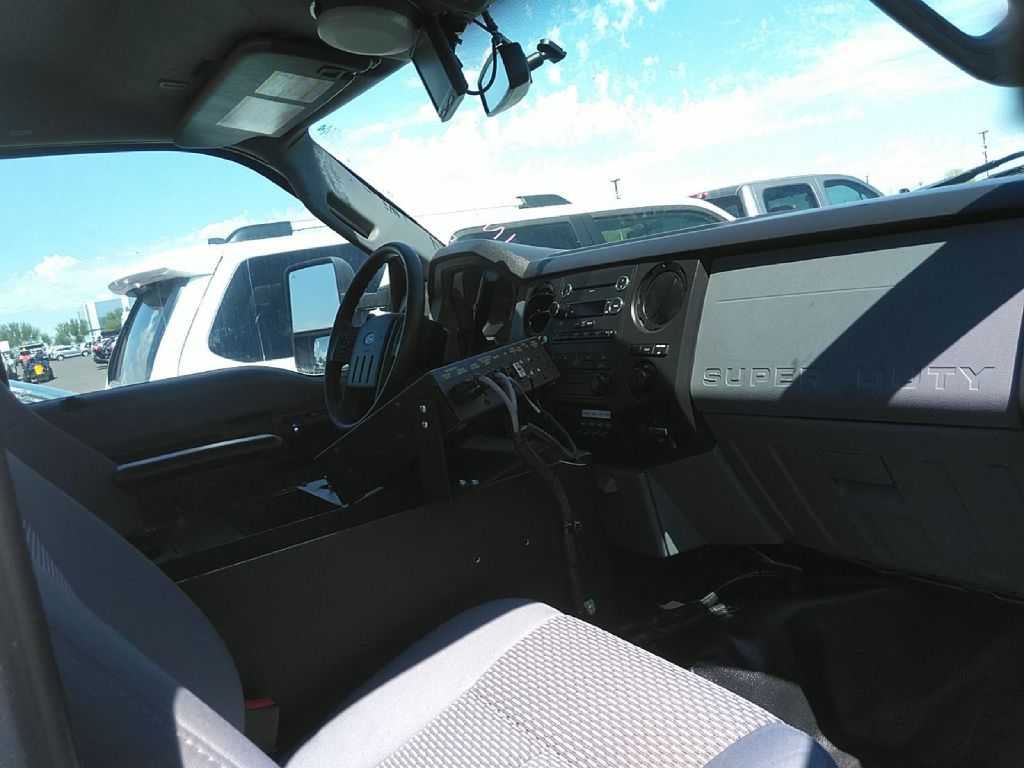 2016 Ford F-550 XL photo 11