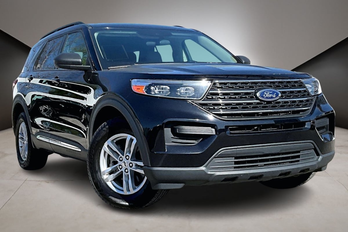 2023 Ford Explorer XLT - Photo 2