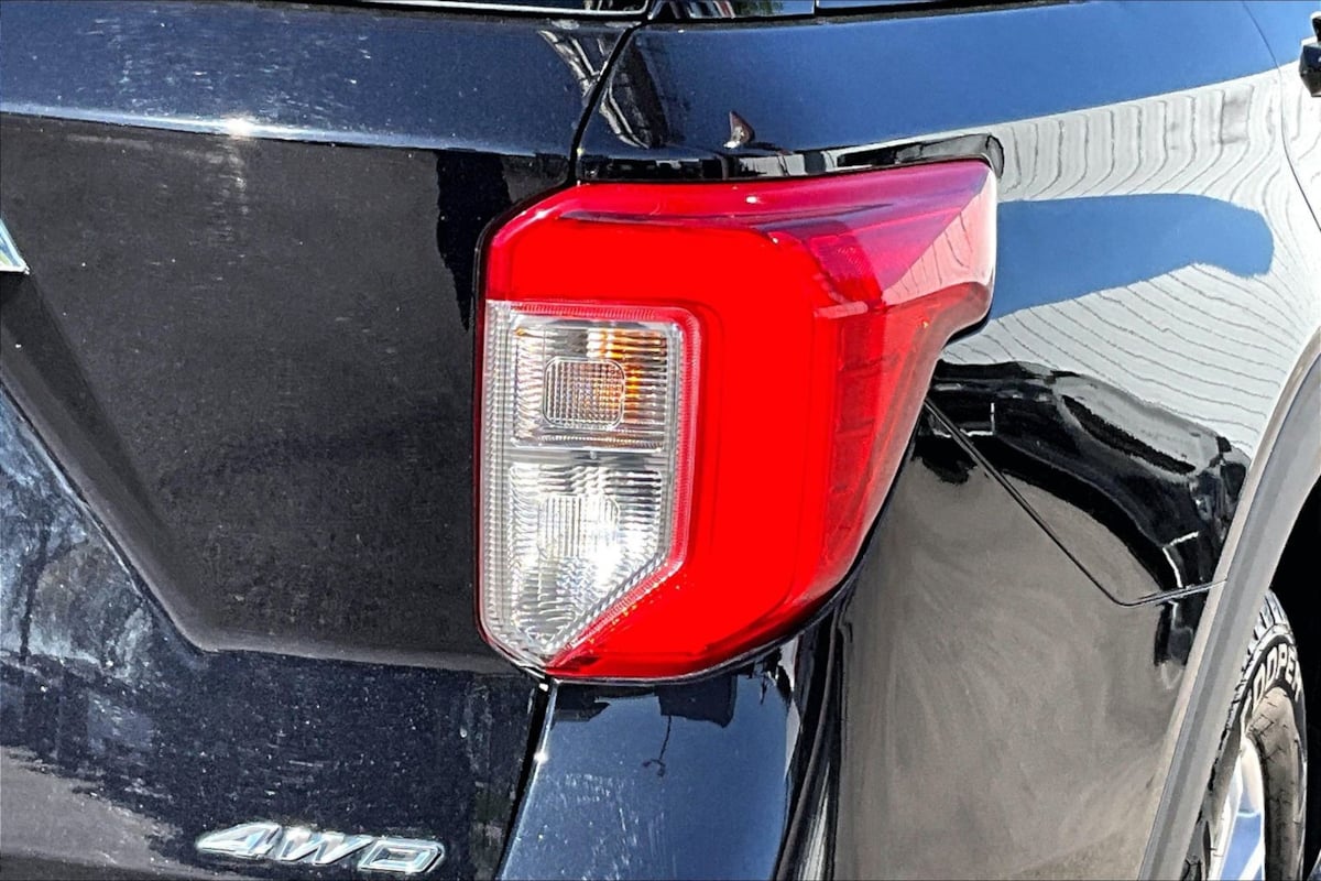 2023 Ford Explorer XLT - Photo 22