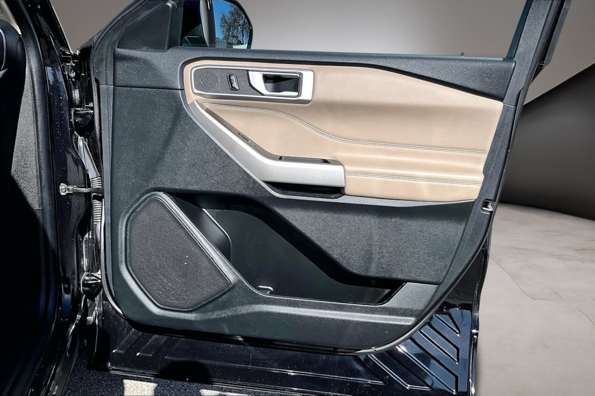 2023 Ford Explorer XLT - Photo 28