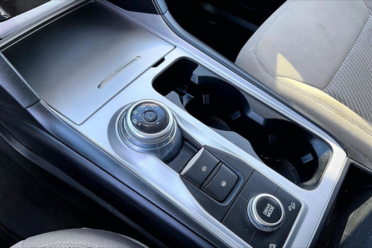 2023 Ford Explorer XLT - Photo 17