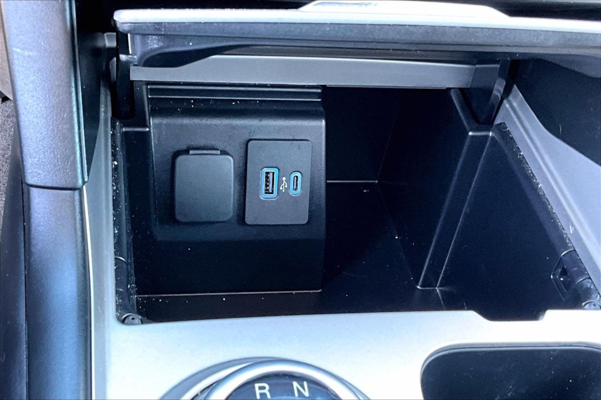 2023 Ford Explorer XLT - Photo 15