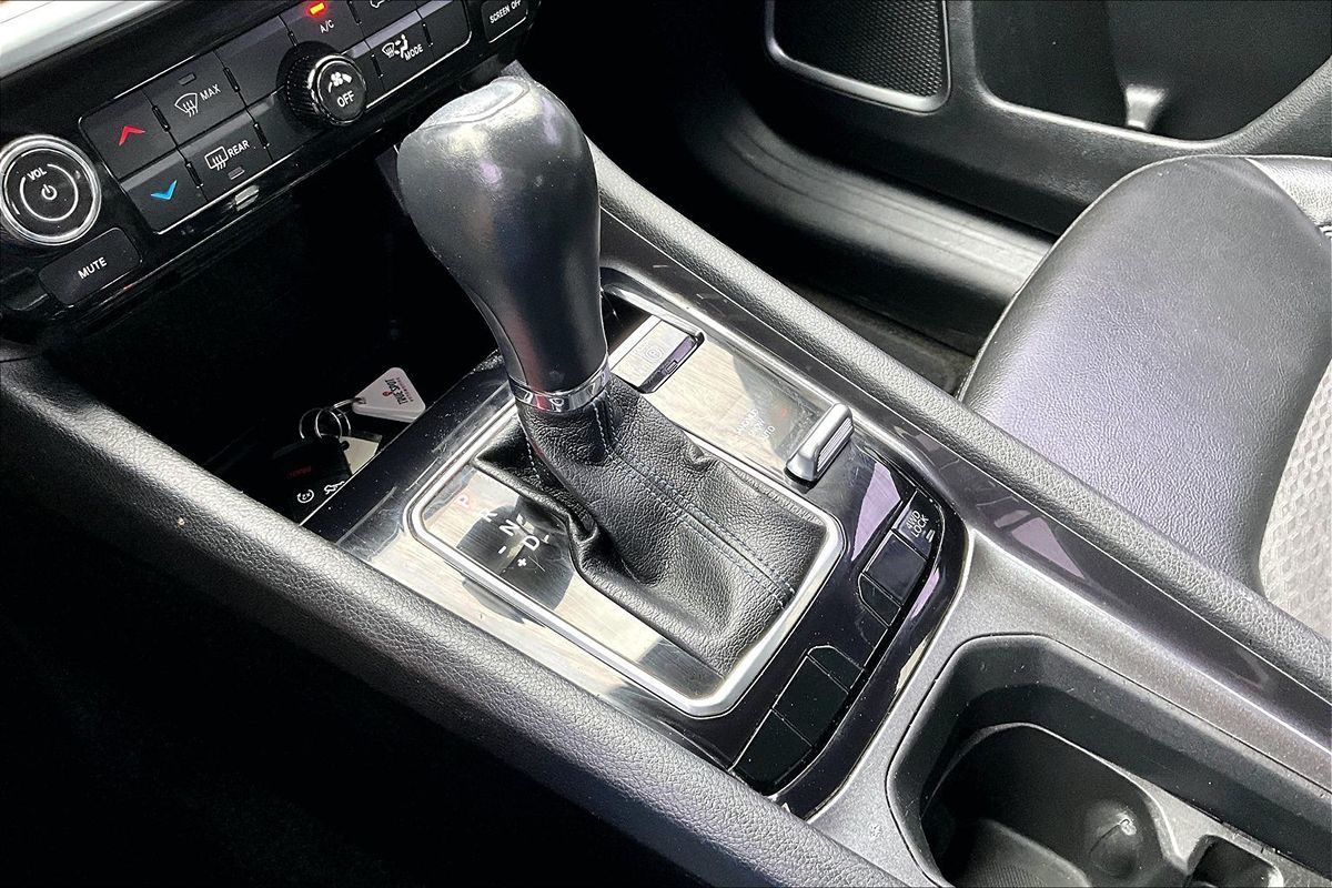 2022 Jeep Compass Latitude - Photo 17