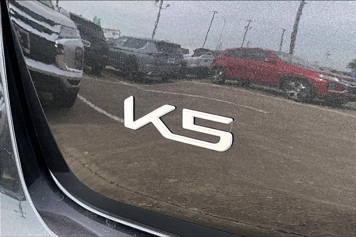 Kia K5 photo 24