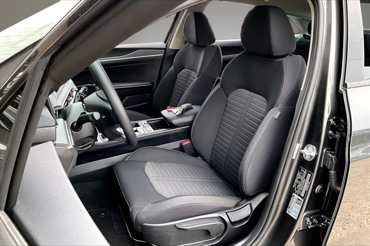 Kia K5 photo 21