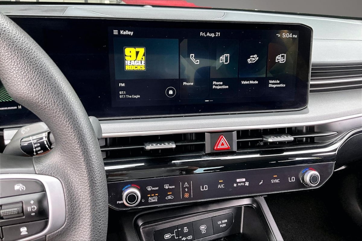 Kia K5 photo 10