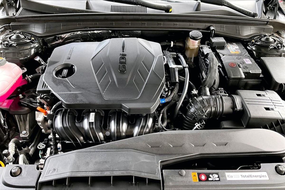 Kia K5 photo 30
