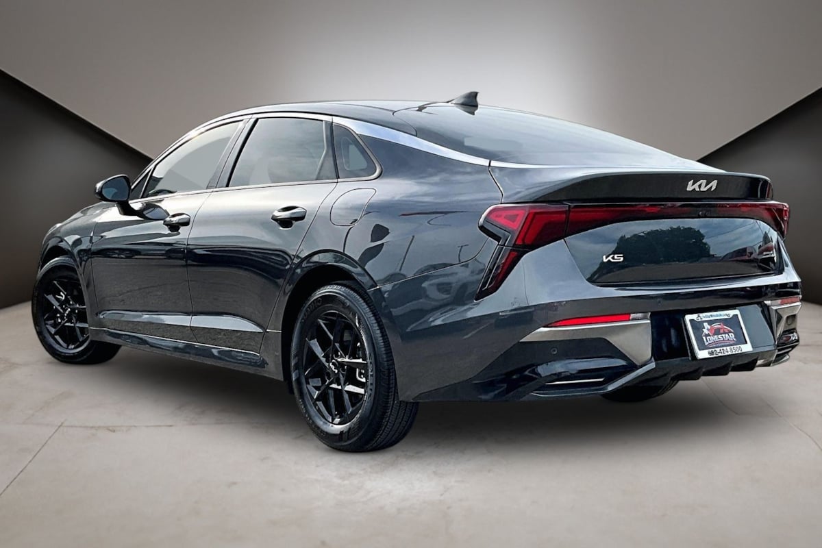 Kia K5 photo 5