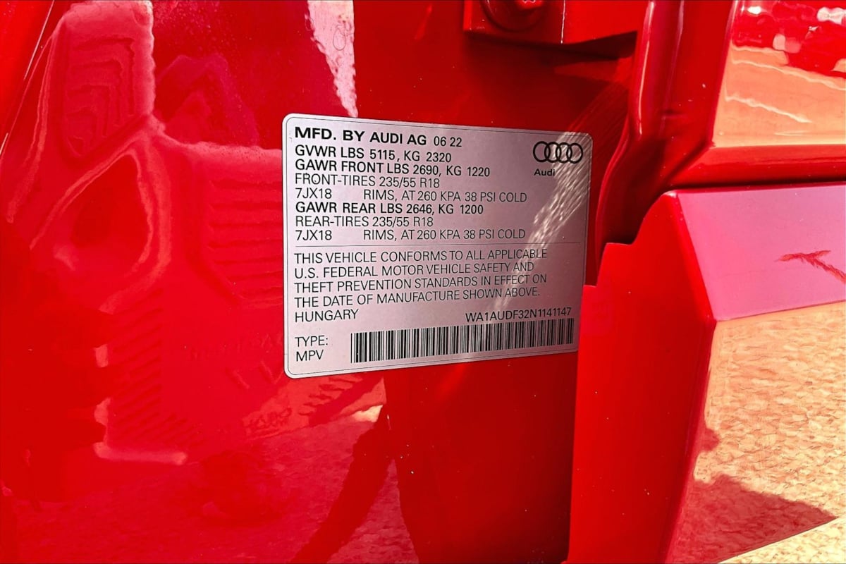 Audi Q3 photo 19