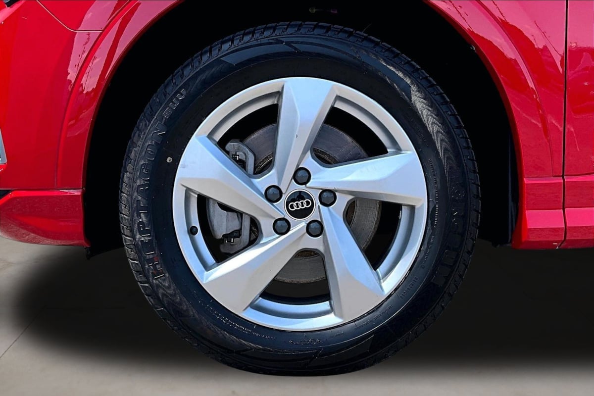 Audi Q3 photo 34