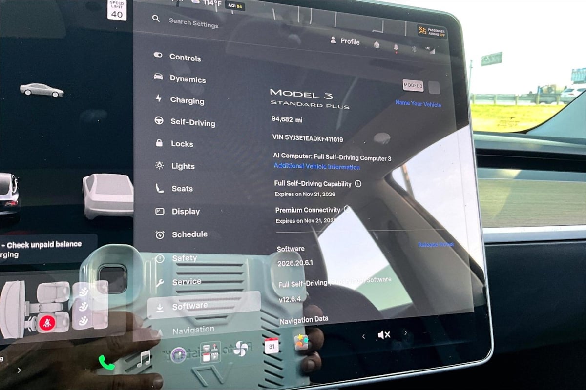 Tesla Model 3 photo 13