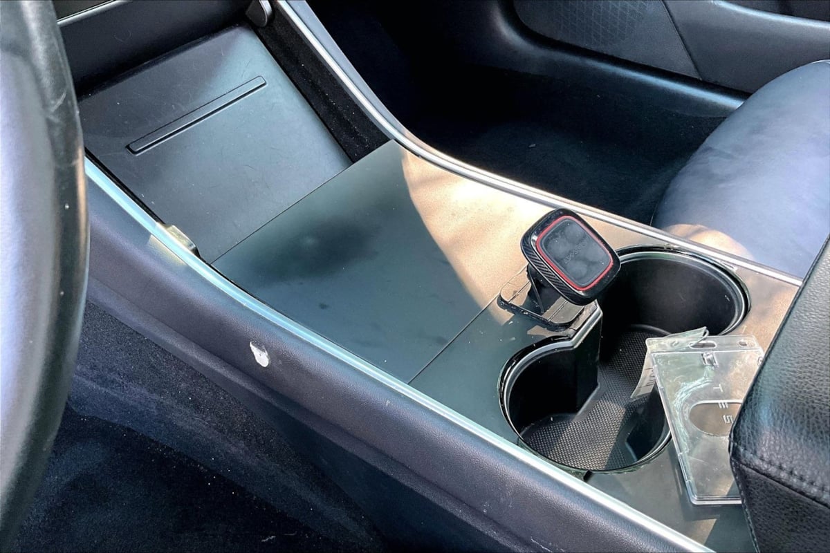 Tesla Model 3 photo 17