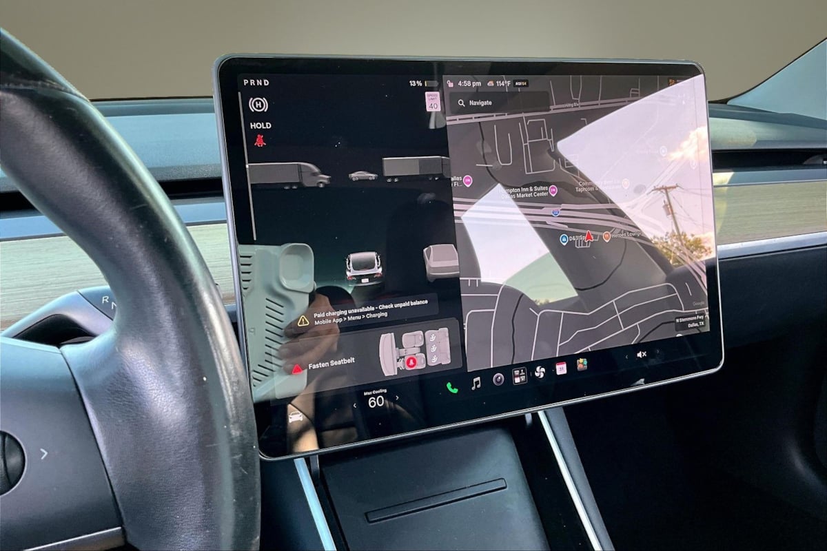 Tesla Model 3 photo 10